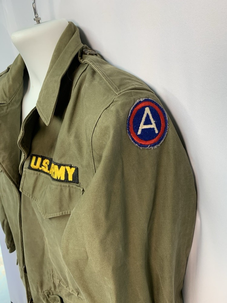 ORIGINAL WWII US ARMY WOMEN'S M1943 M43 FIELD JACKET Patches -SIZE Medium?