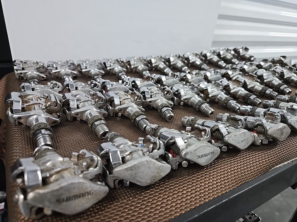 1x Pair Shimano Deore XT PD-M747 SPD Pedals