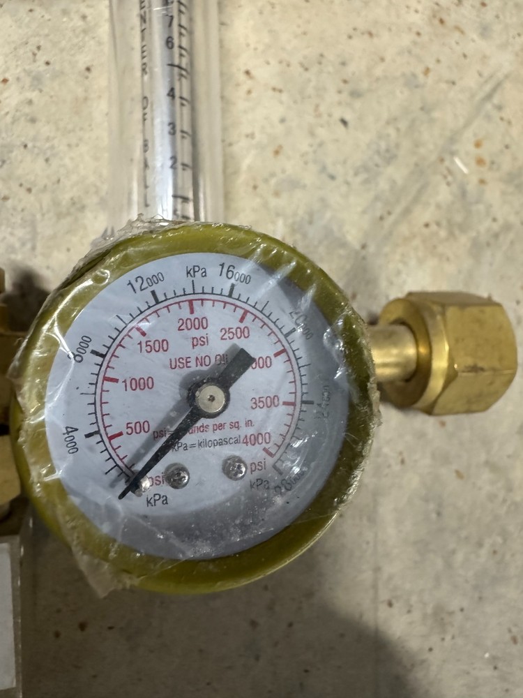 Titan Controls CO₂ Regulator Compatible with Titan Controls CO2 Controllers Grow