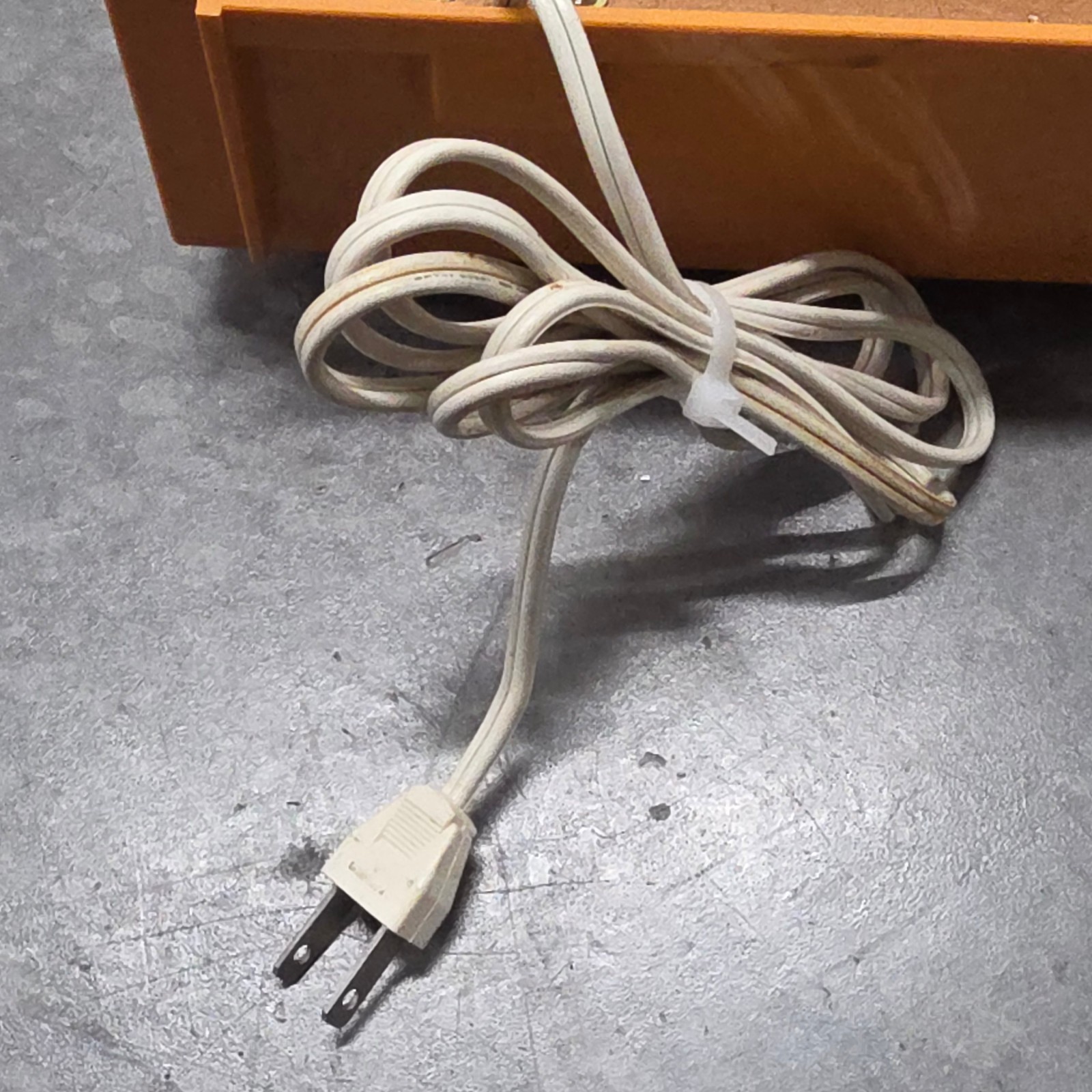 Vintage Bright Orange Panasonic RE-6192 AM/FM Tabletop Radio - Tested - Working