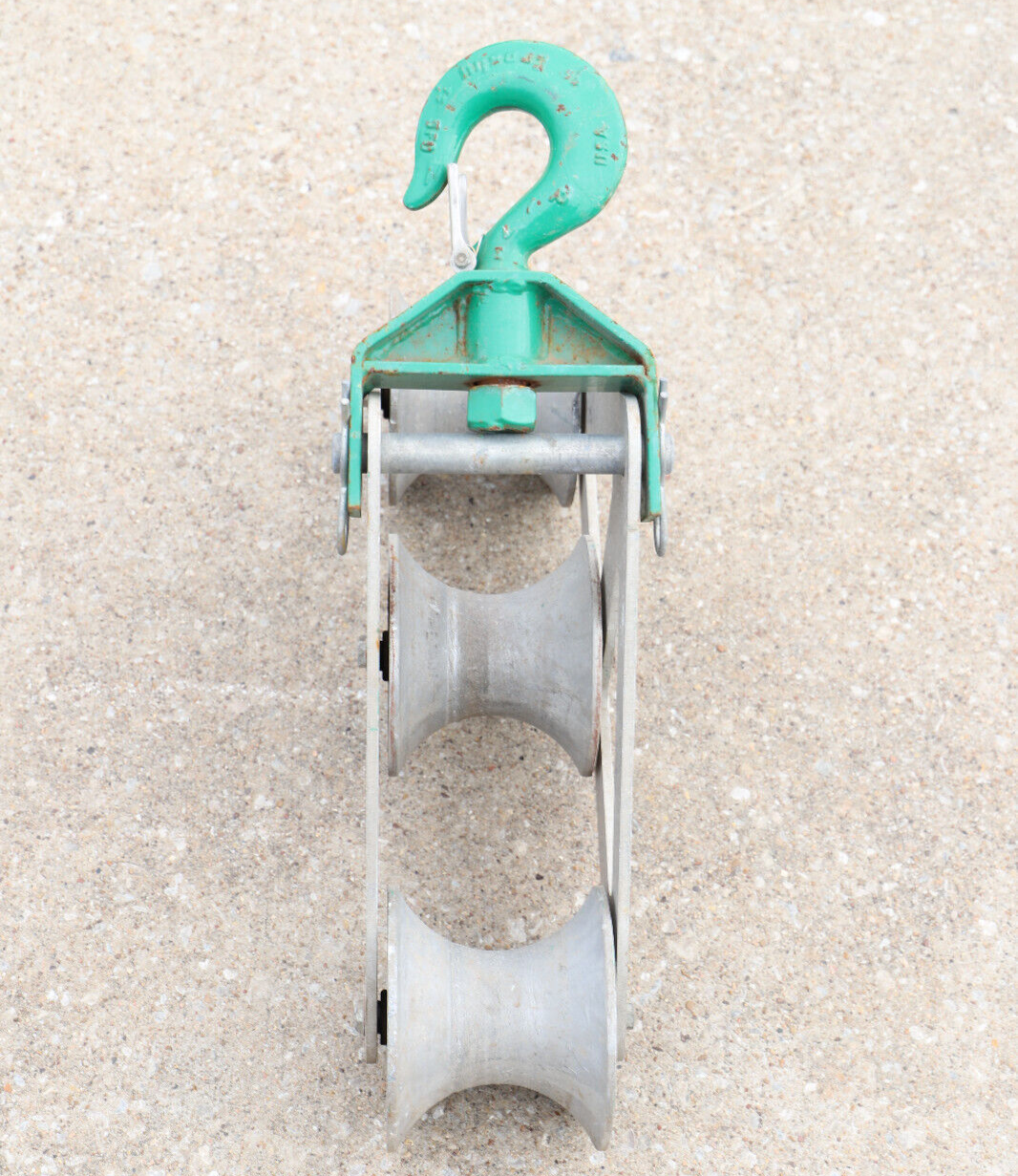 GREENLEE 6036 TRIPLE SHEAVE GUIDE