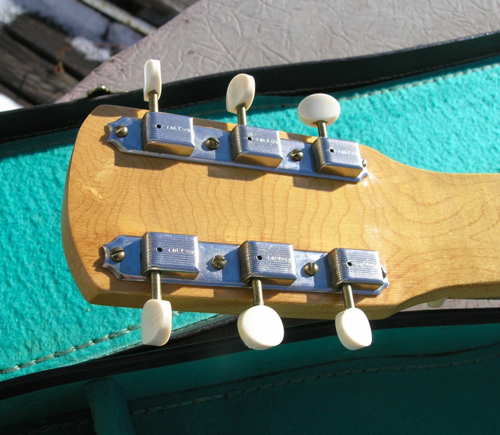 c.1950 ALAMO EMBASSY LAP STEEL GUITAR & Original HARD CASE