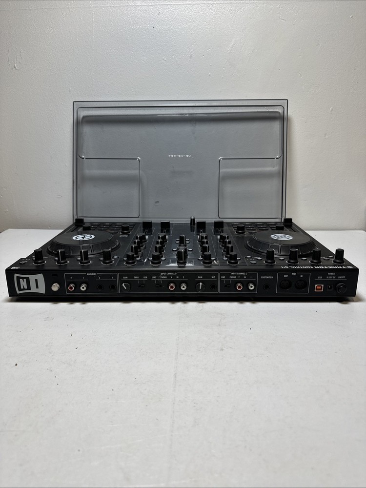 Native Instruments Traktor Kontrol S4 DJ Controller Midi Turntable
