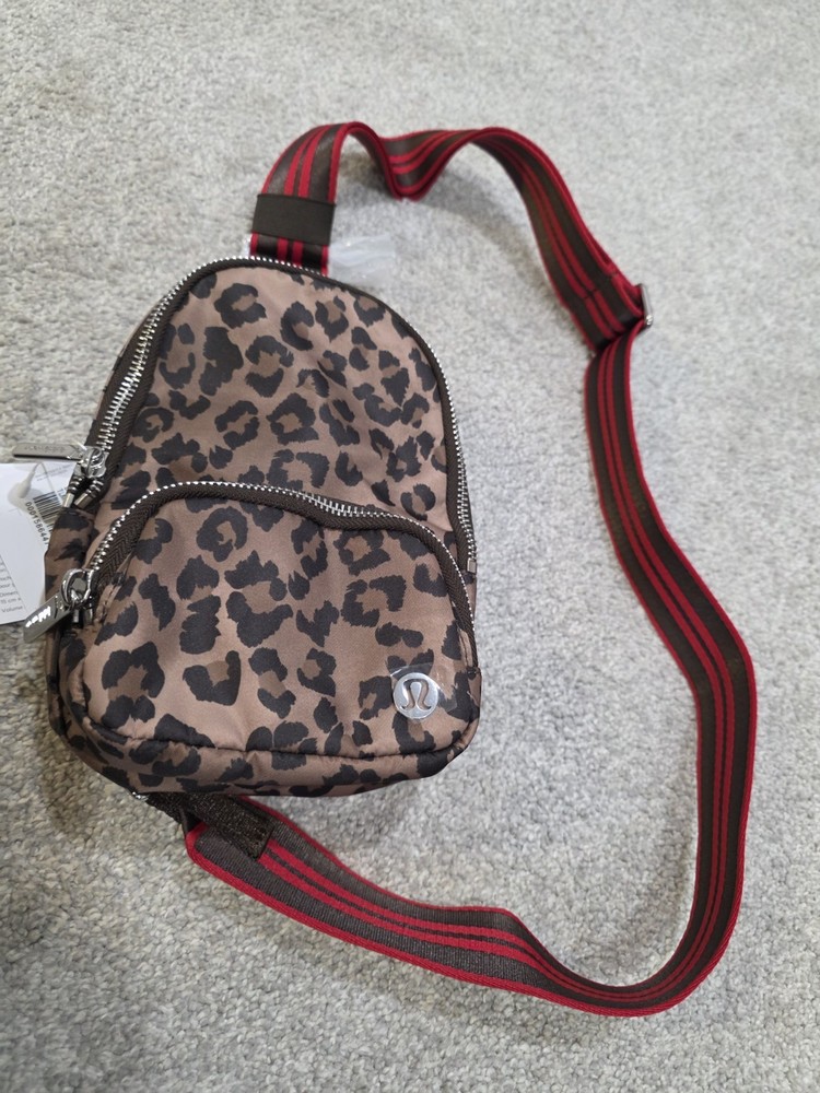Lululemon Everywhere Small Sling Bag 2L Leopard
