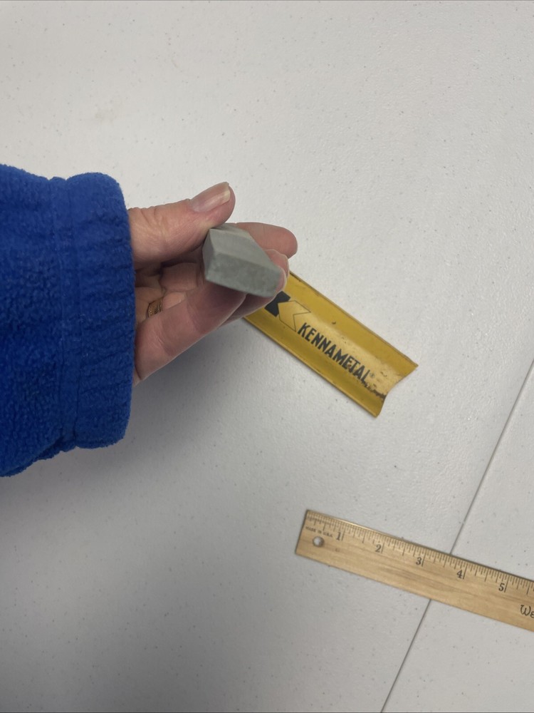 VINTAGE KENNAMETAL SHARPENING STONE POCKET SHARPENER w/ SLEEVE