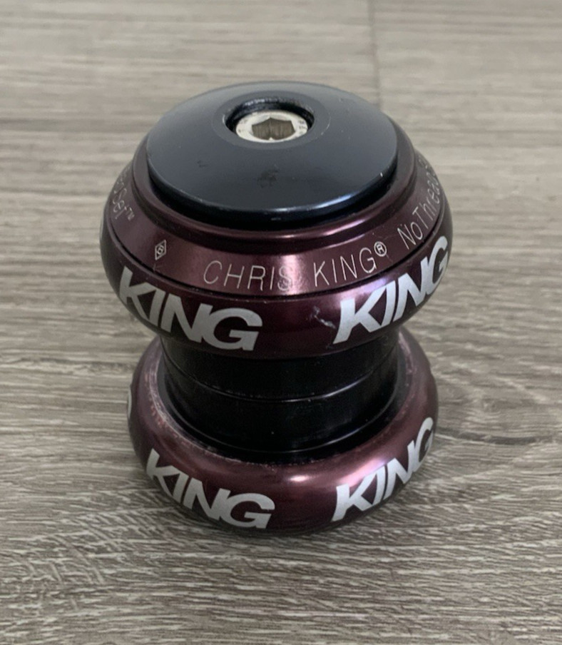 CHRIS KING HEADSET 1 1/8 INCH THREADLESS WITH BLANK STEM CAP /BOLT BLACK