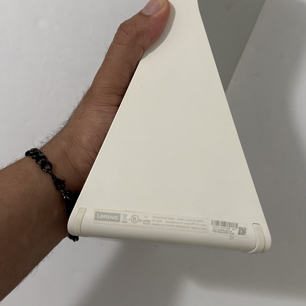 Lenovo 8" Smart Display (Model SD‑8501F) – With Google Assistant - Works