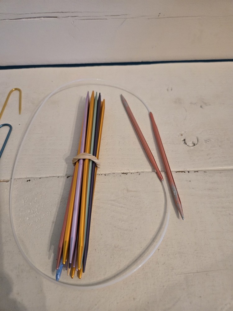 Takumi Bamboo Knitting Needles with extras