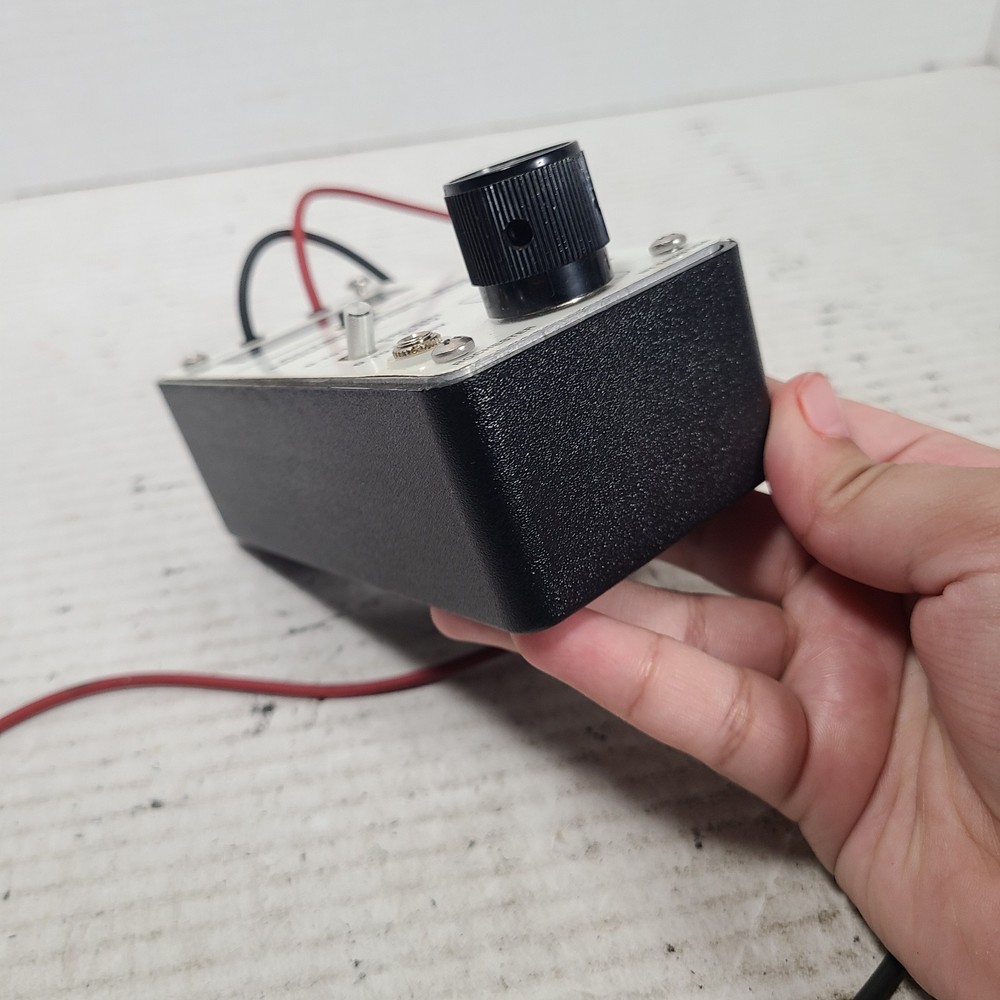 Altek Process Voltage Analyzer - Model 235