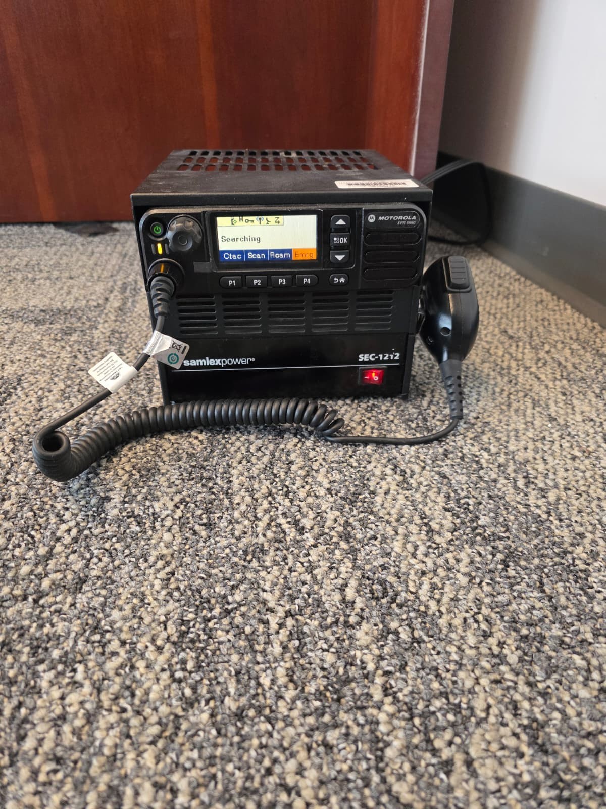 Motorola TRBO XPR5550 UHF 40W 450-512 DMR With SEC-1212 PS + Mic AAM28TRN9KA1AN