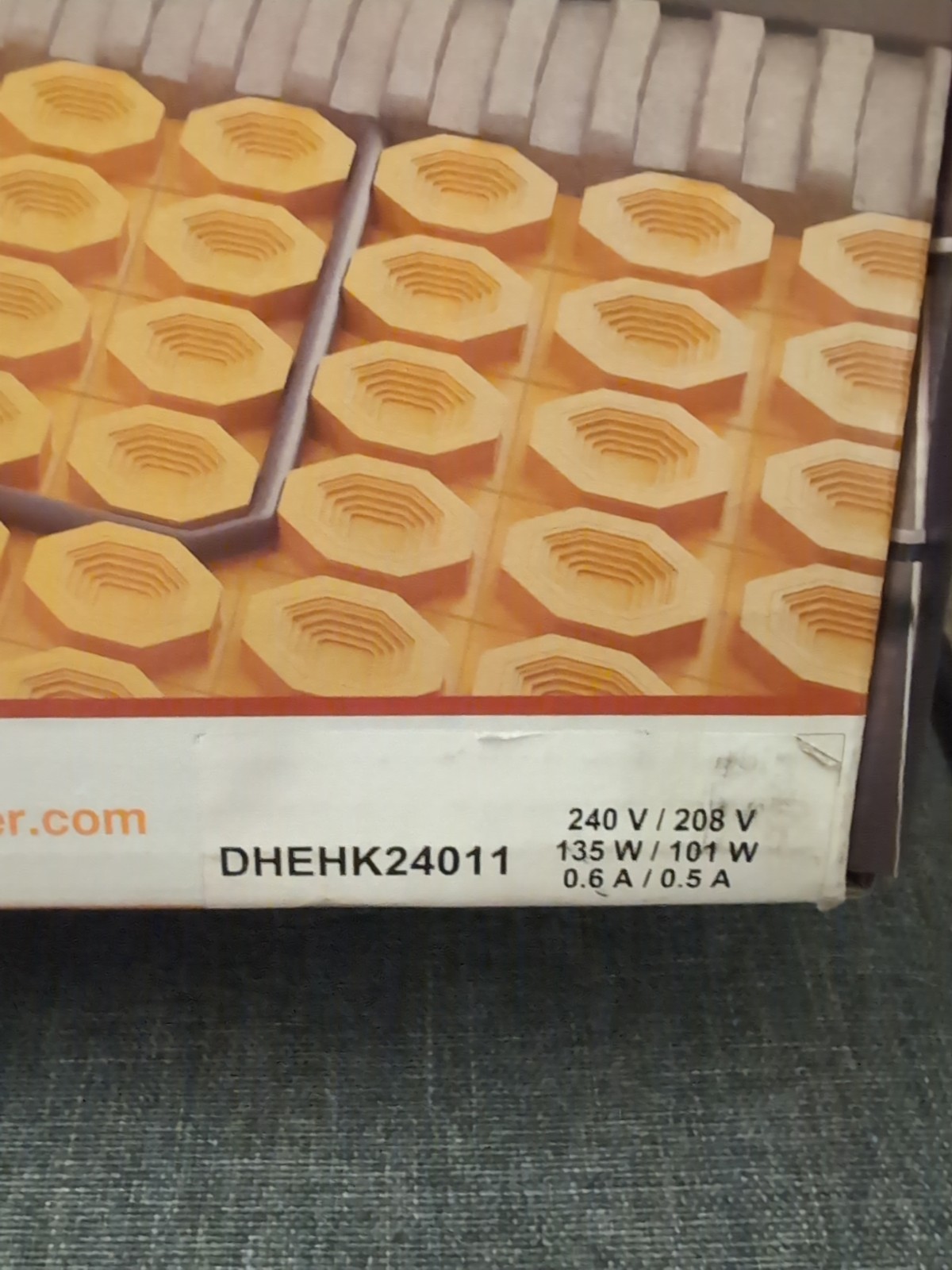 Schluter DITRA-HEAT DHEHK24011 Floor Heating Cable 240V 35.3 Ft- (10.7 Sqft)