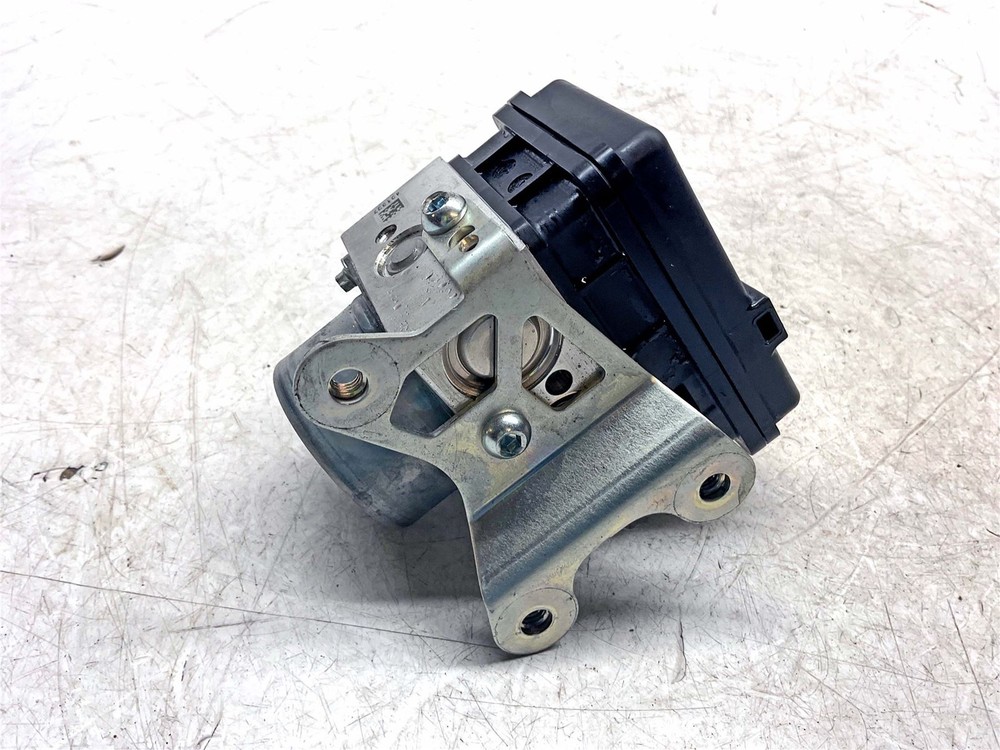 2022 Yamaha MT-10 ABS Pump - B602534C00
