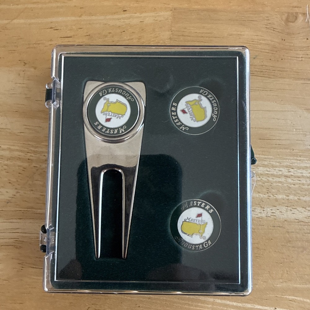 Masters Divot Tool and Ball Marker