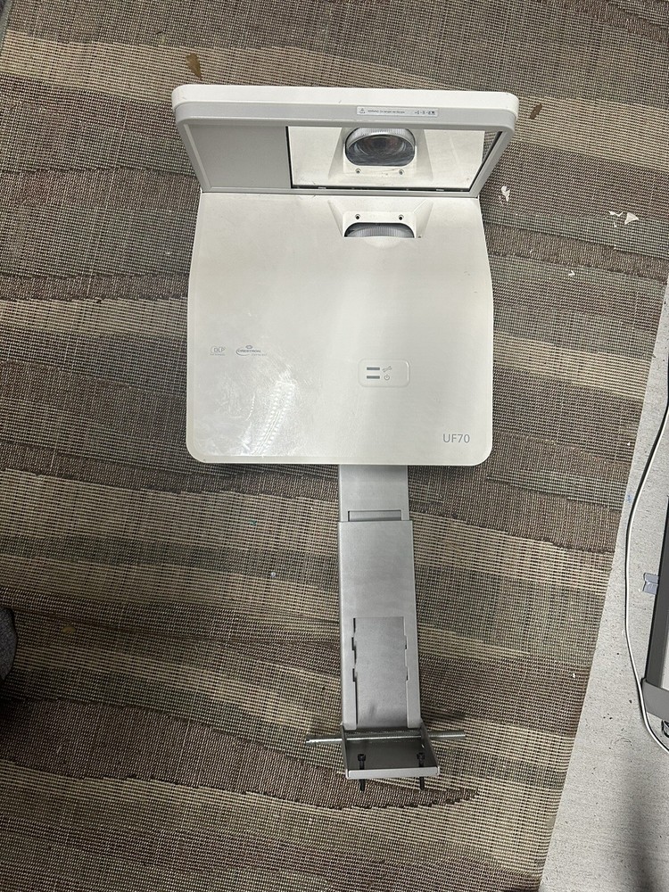 smart technologies UF70 Projector With SB660 Interactive Smart Board
