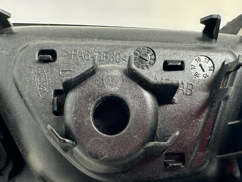 Ford Focus 2015-2018 Door Handle Left Driver Front Interior OEM
