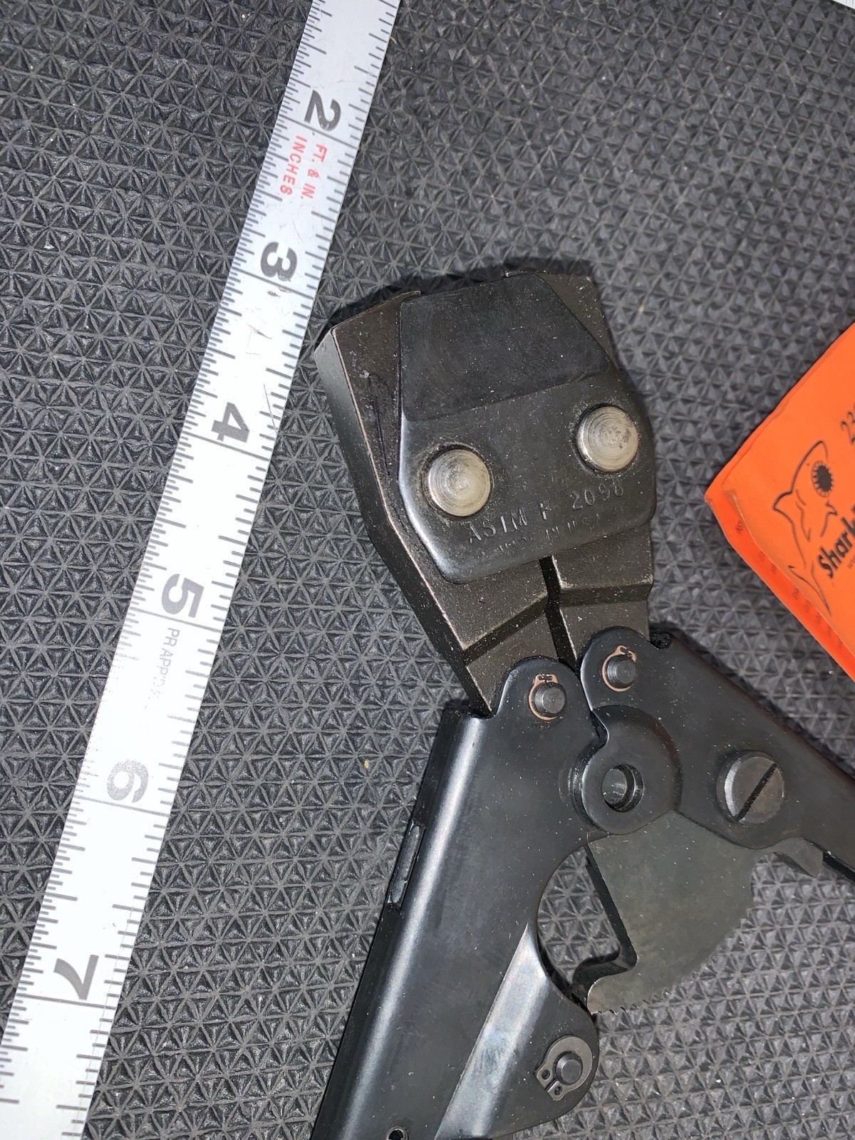 SharkBite 23081 PEX clamp tool Full Size Pex Clamp Pincer Tool