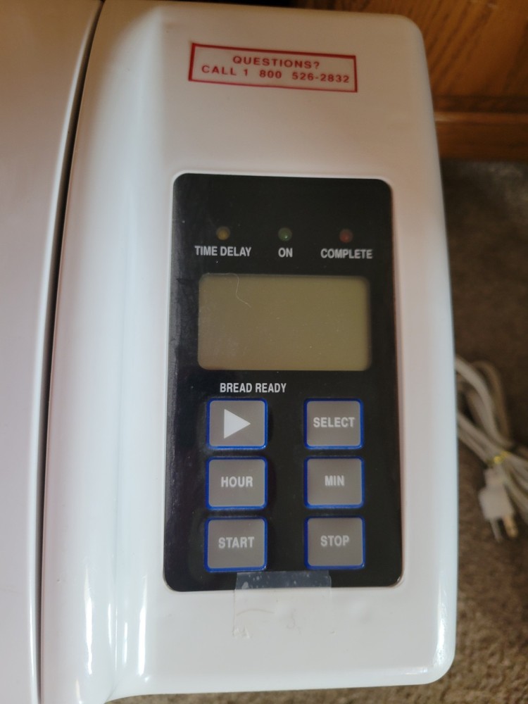 Oster Automatic Bread Maker 2 Lbs Loaf Model 4839 Works Great