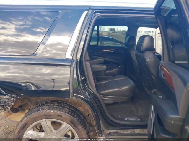 Fuse Box Engine Fits 15-20 ESCALADE 4999551