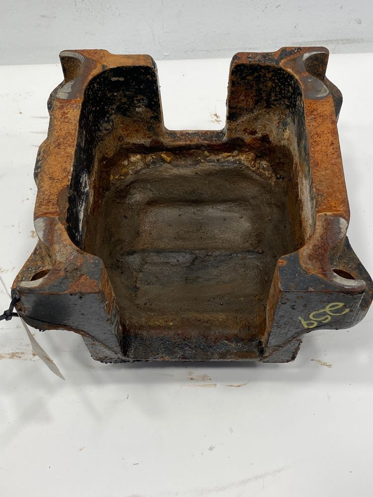 Mack Camelback Suspension Bracket 52QK418P5 (641-12332)