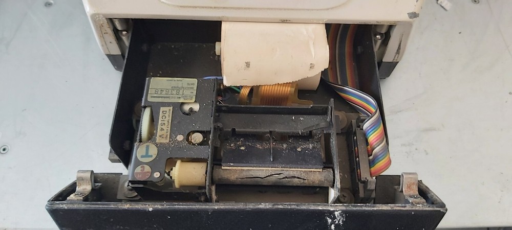 NIDEK AR-1100 Refractometer Make Offers! UPS Shipping!