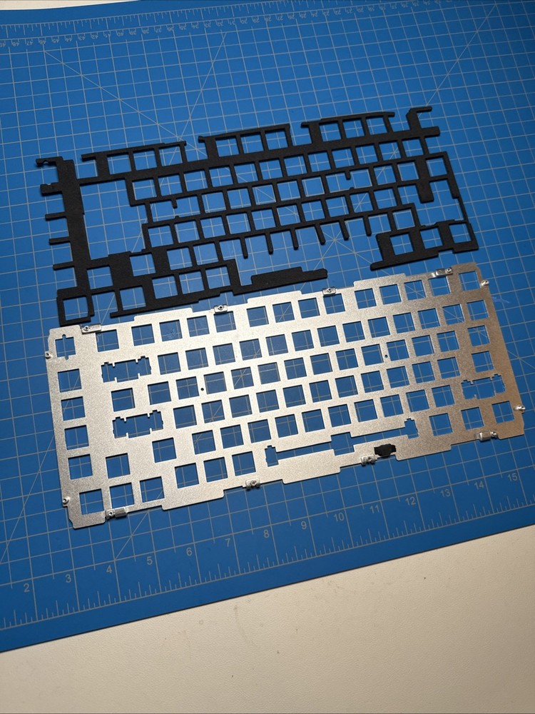 GMMK PRO Glorious Aluminum Plate with Foam Inserts