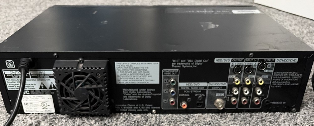 JVC SR-DVM600 DV HDD DVD Video Player. UNTESTED POWERS ON, NO REMOTE