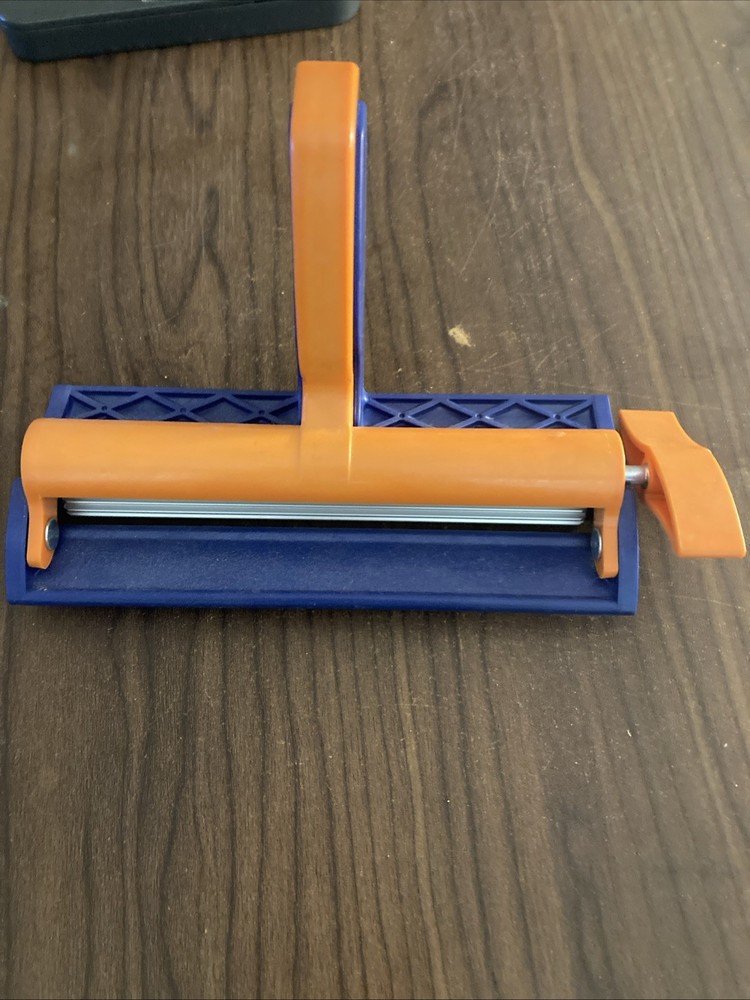 Fiskars Paper Crimper Tool roller