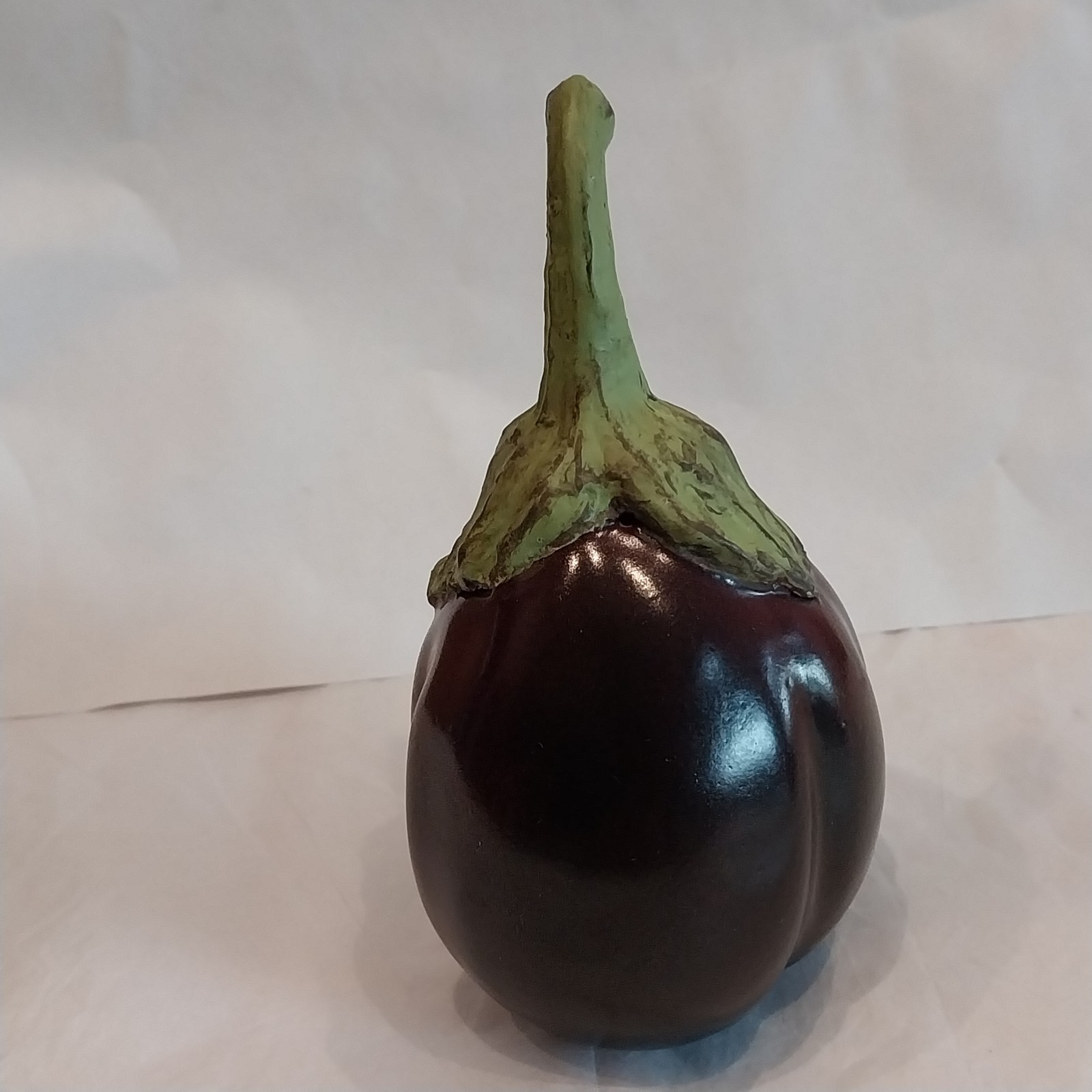 Penkridge Ceramics Trompe L'Oeil Vegetable EGGPLANT Sculpture Realistic 4"H NEW