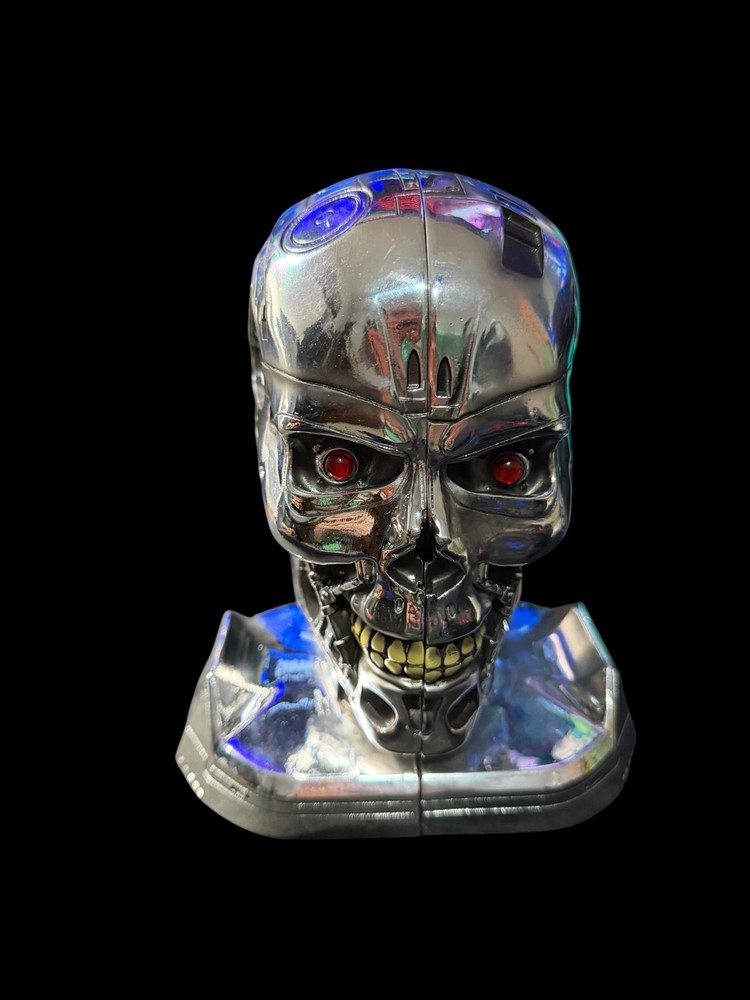 Nemesis Now Terminator 2 T-800 Endoskeleton Skull Bookends Set Sci-Fi A1