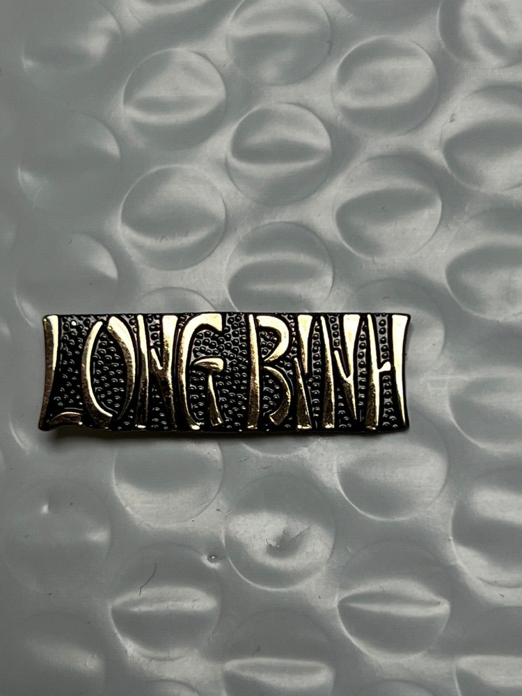 VIETNAM "LONG BINH" TEXT HAT PIN