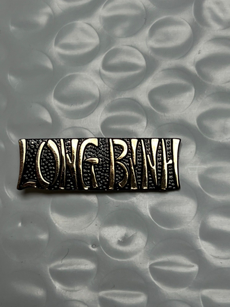 VIETNAM "LONG BINH" TEXT HAT PIN