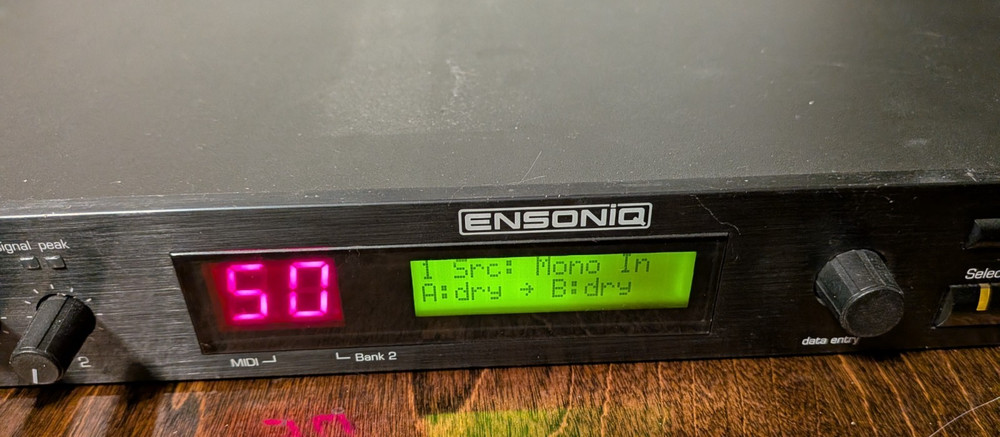 Ensoniq DP/2 DP2 Parallel Effects Processor Rack w/ Power Supply - low battery