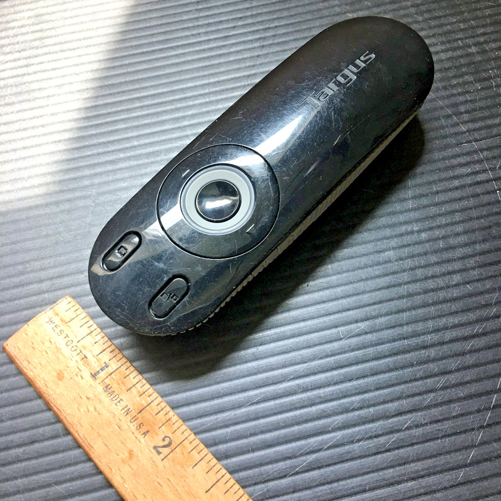 Targus AMP13-US Wireless Multimedia Presentation Presenter Remote + Receiver