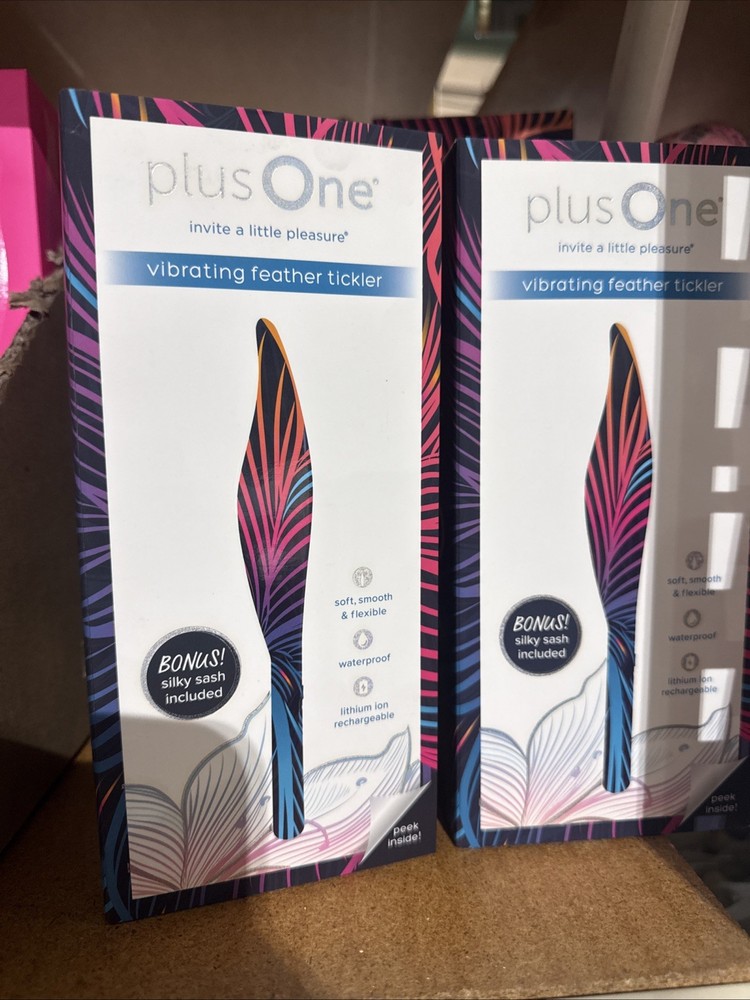 PlusOne Discreet Vibrating Feather Soft Touch Tickler, 5 Vibration Settings *NEW