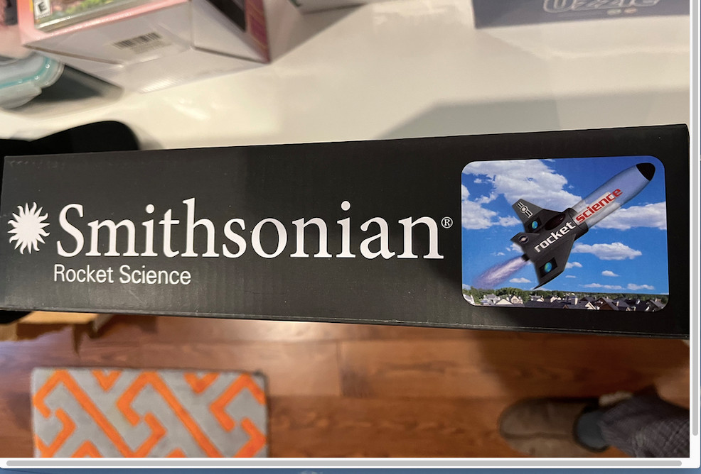 Smithsonian Rocket Science - Build Kit and Launch Reusable Rocket - never opened
