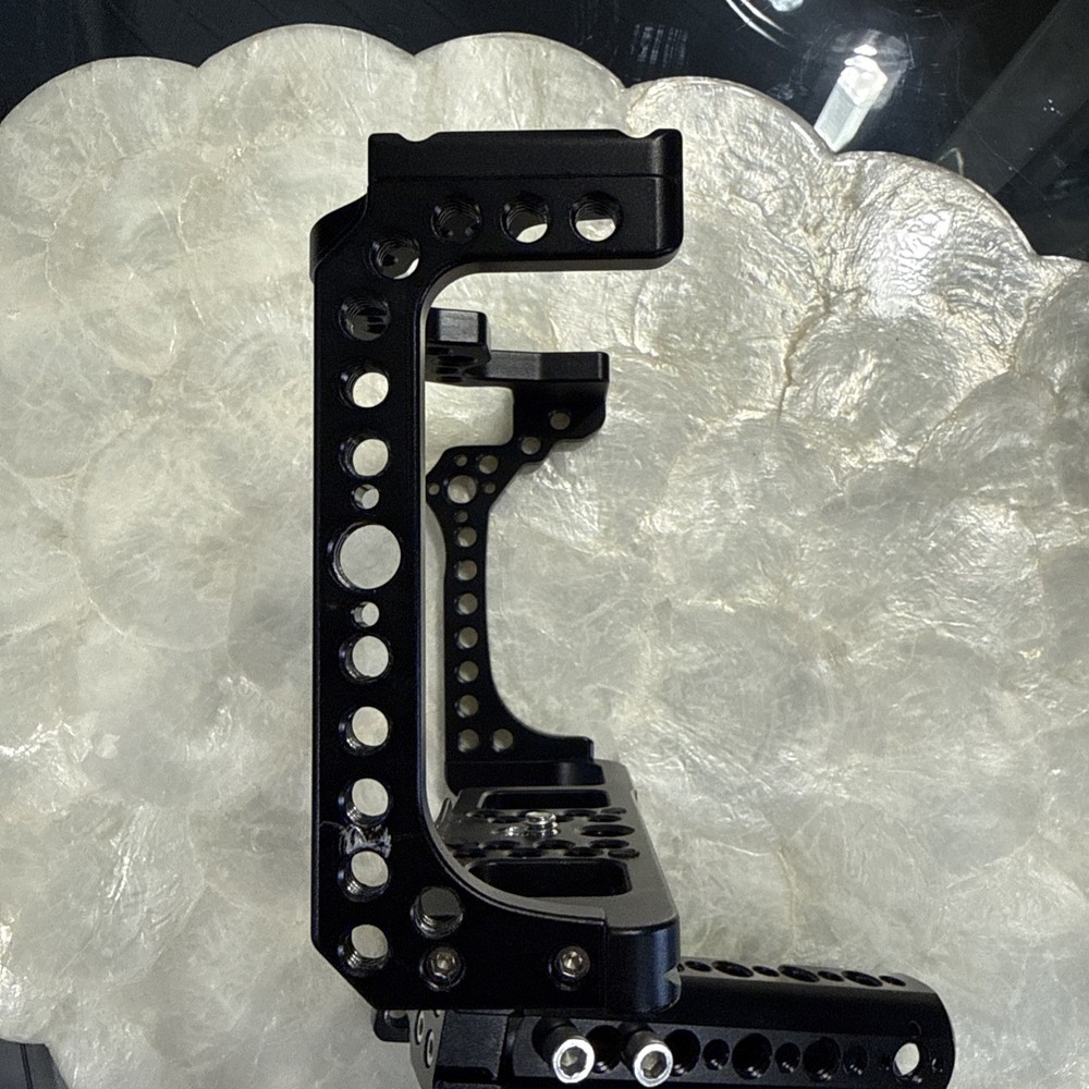 Camera Cage For Canon EOS R Digital Mirrorless Cameras & SmartRig top handle