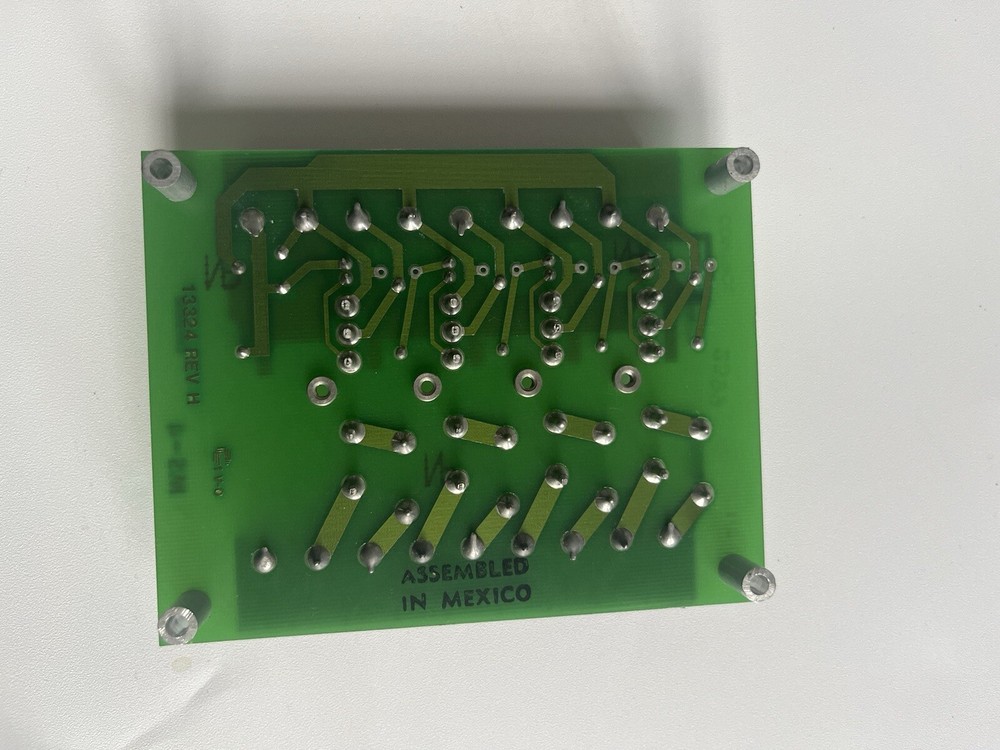 CRYDOM MS-4 I/O MOUNTING BOARD MS4