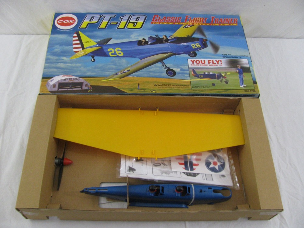 Cox Control Line .049 Engine PT-19 Classic Flight Trainer Airplane #5700 NOS