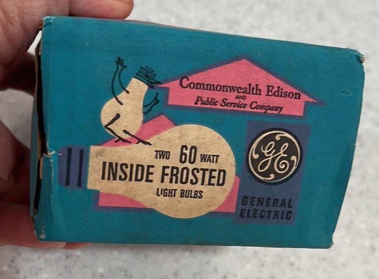 Vtg Commonwealth Edison 60 Watt Light Bulbs~50s/60s MCM Graphics~Prop/Use**READ*
