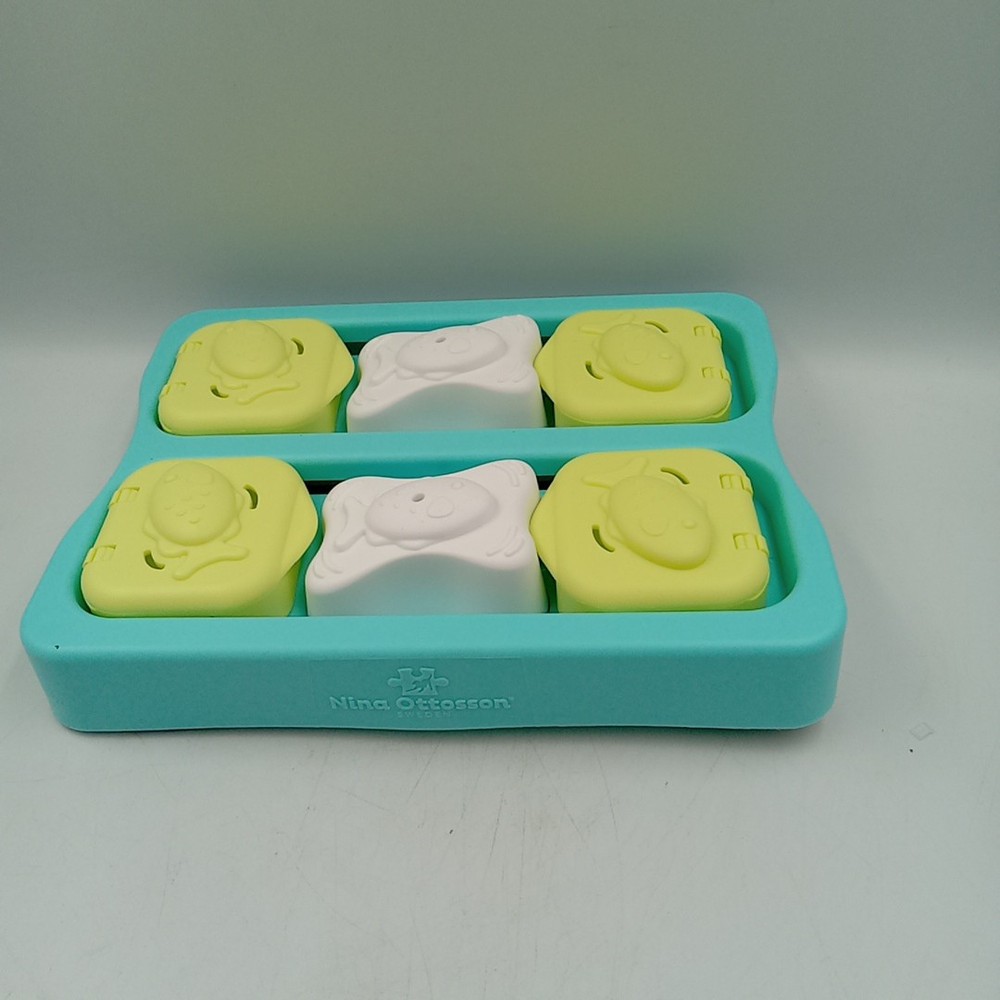 Kitty Cube Interactive Cat Treat Puzzle, Blue..... ....................127