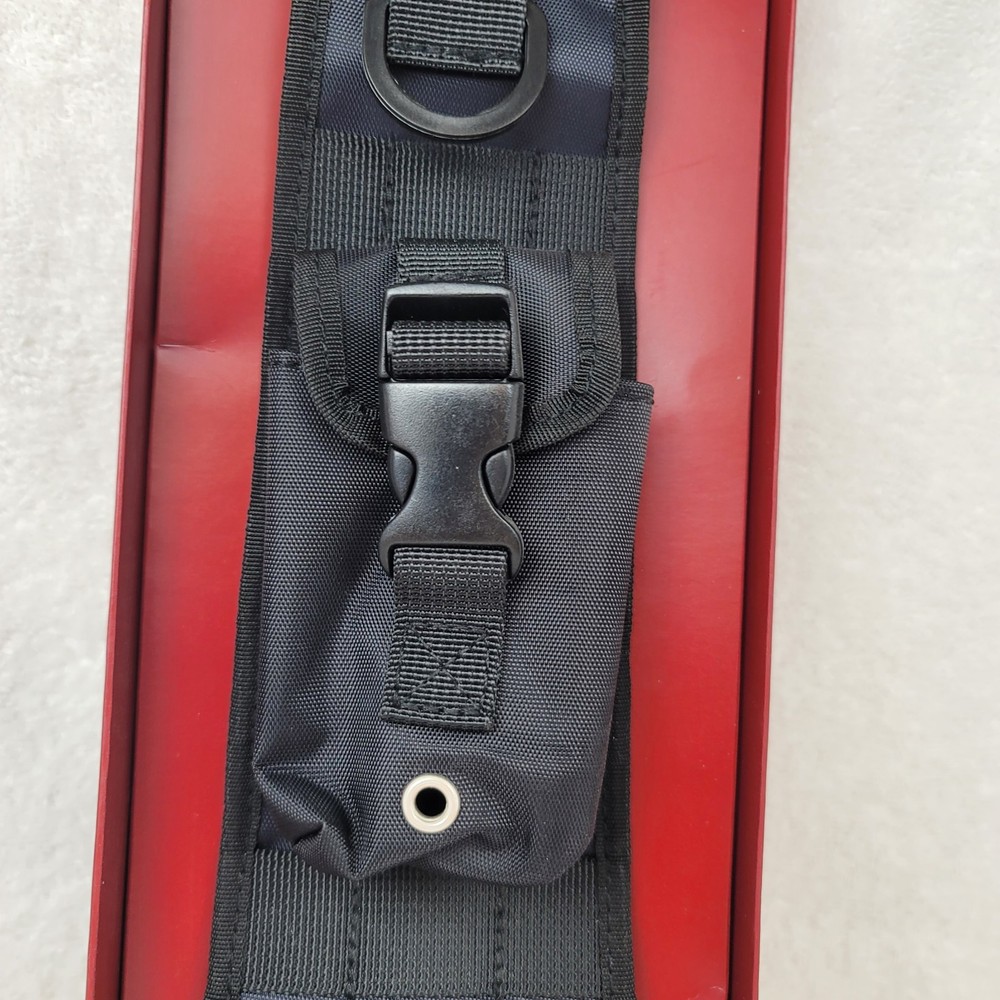 Tactical Necktie ThinkGeek Laser Pointer (READ) Pockets Slots Gag Gift Nylon