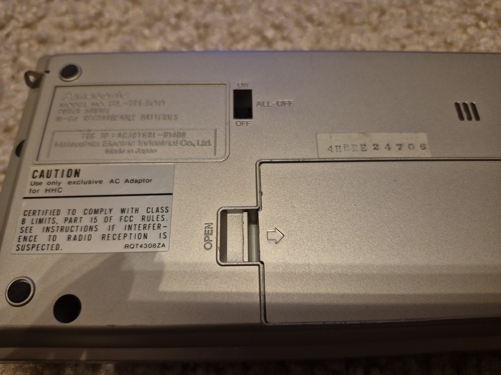 Vintage Panasonic HHC Handheld Computer Model No RL-H1400 ,Powers On