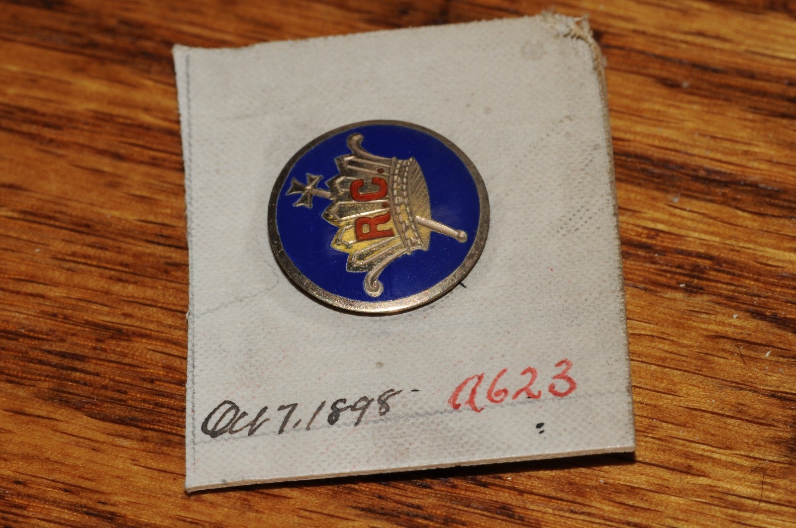 RC Crown Fraternal Organization Lapel Pin Gold Filled 1898 Historical NOS