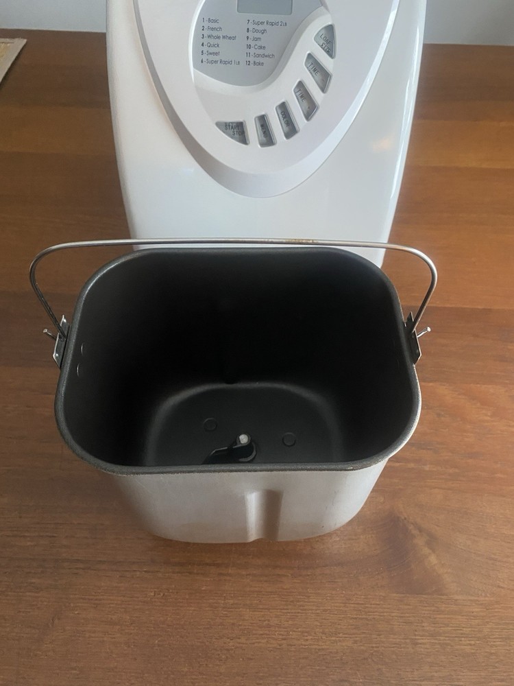 West Bend 41400 Bread Maker