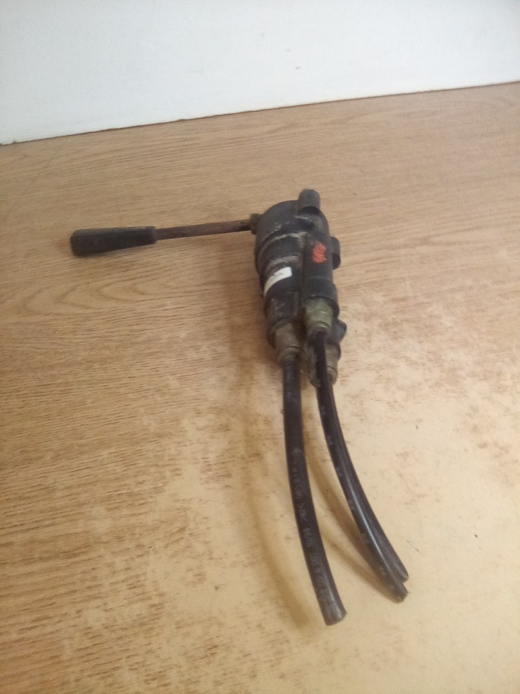 Bendix T-294095-A Trailer Brake Valve