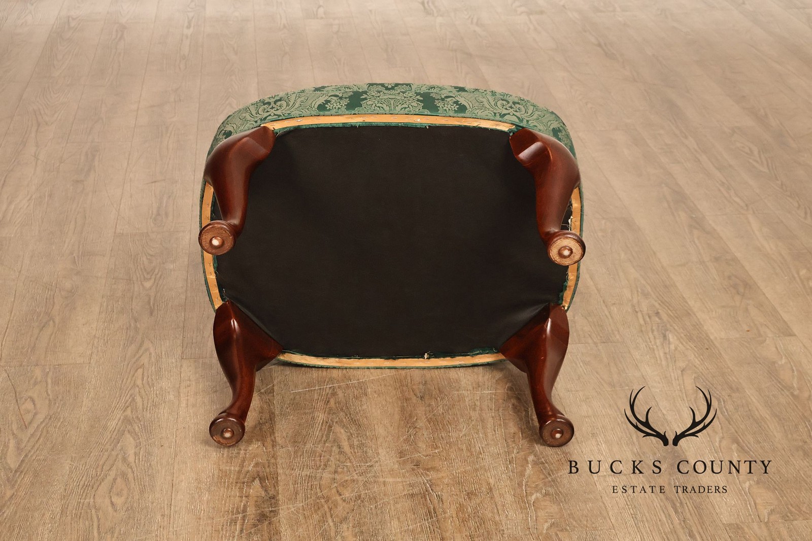 Traditional Upholstered Ottoman With Cabriole Legs