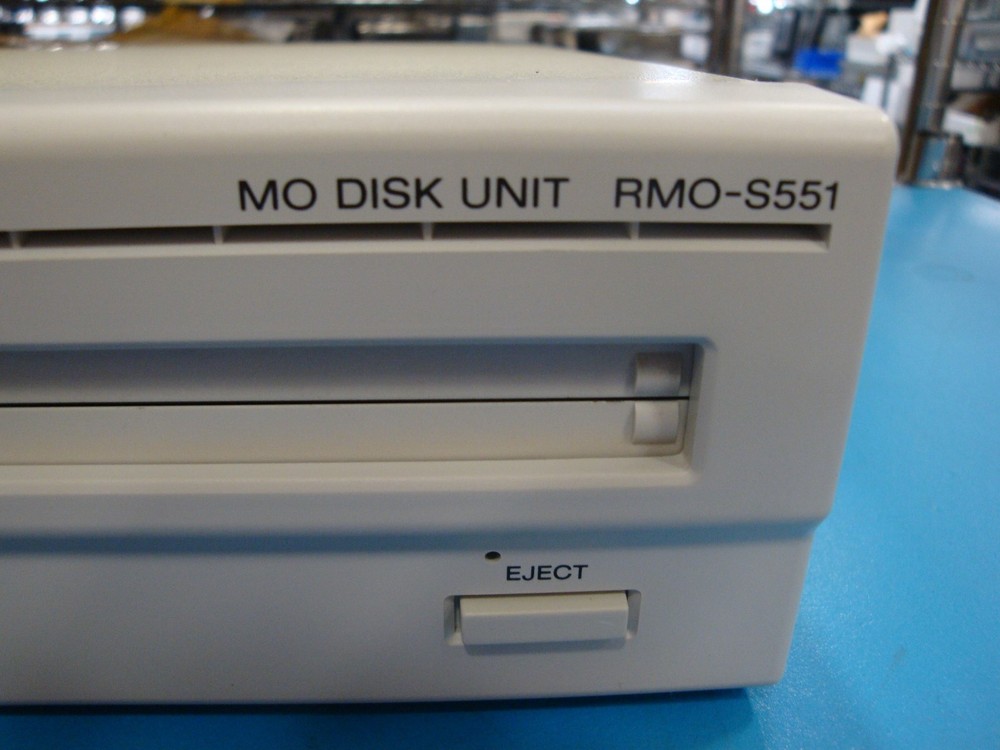 Sony RMO-S551SD External SCSI MO Drive 5.2GB