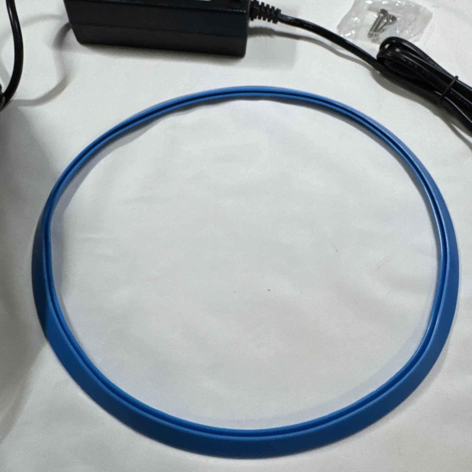 8.5” 12V Pool Light w/ Bluetooth Control Adapter 16.4” Cord No Manual HY-BT-108A