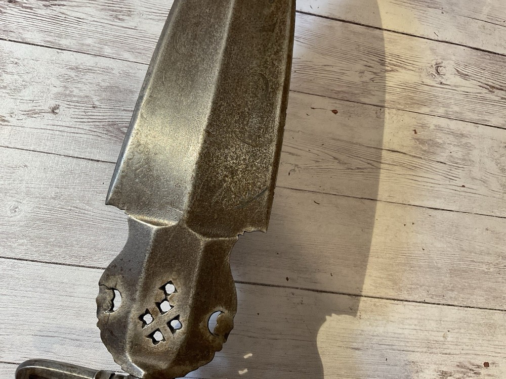 ORIGINAL MASSIVE 1700S ? GERMAN REGIMENTAL BLADE KNIFE