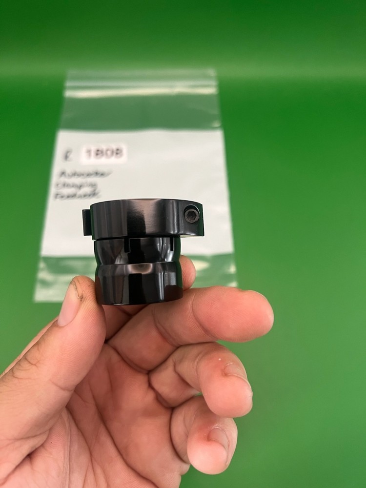 Autococker Clamping Feedneck